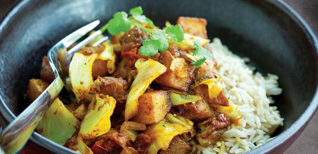Meatless Monday: Cabbage and Potato Curry