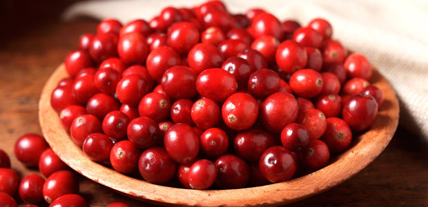 5 health-promoting reasons to eat cranberries
