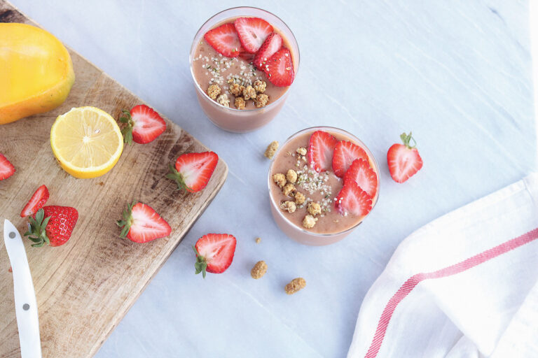 Mango Strawberry Pre-Workout Smoothie