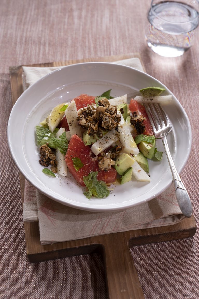 Grapefruit, Jicama, and Avocado Breakfast Salad