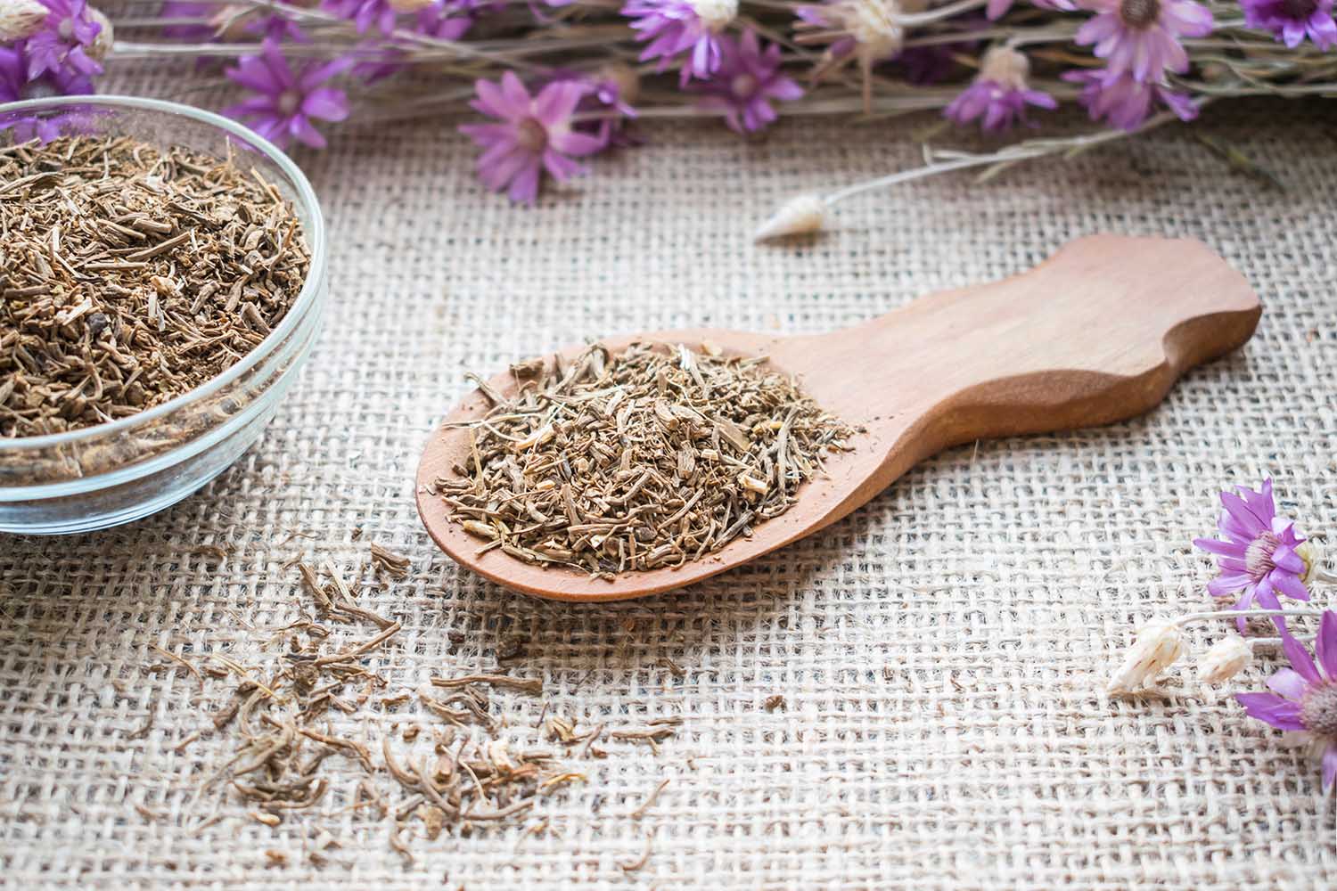 10 Relaxing Benefits of Valerian
